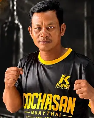 Kru Roon, Muay Thai coach at COCHASAN